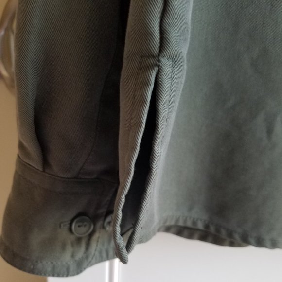 Vtg Button Up shirt with Collar Adj Sleeves - Picture 6 of 8